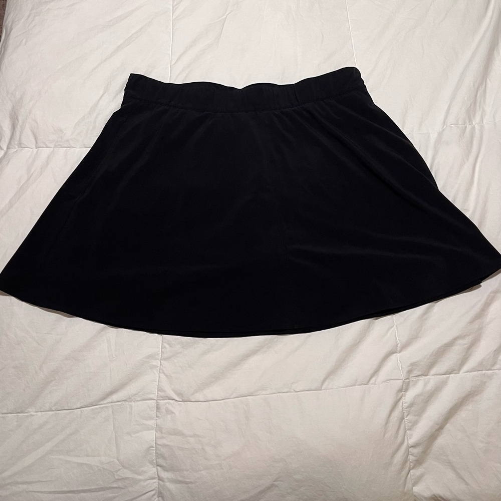 T by Talbots Skort Womens Size Black Flared Stretchable Active Pull On